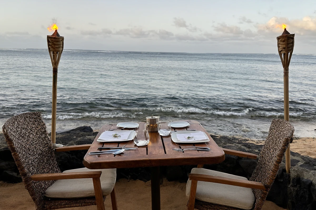 Hawaii for couples: romantic places, sunsets and unusual dates